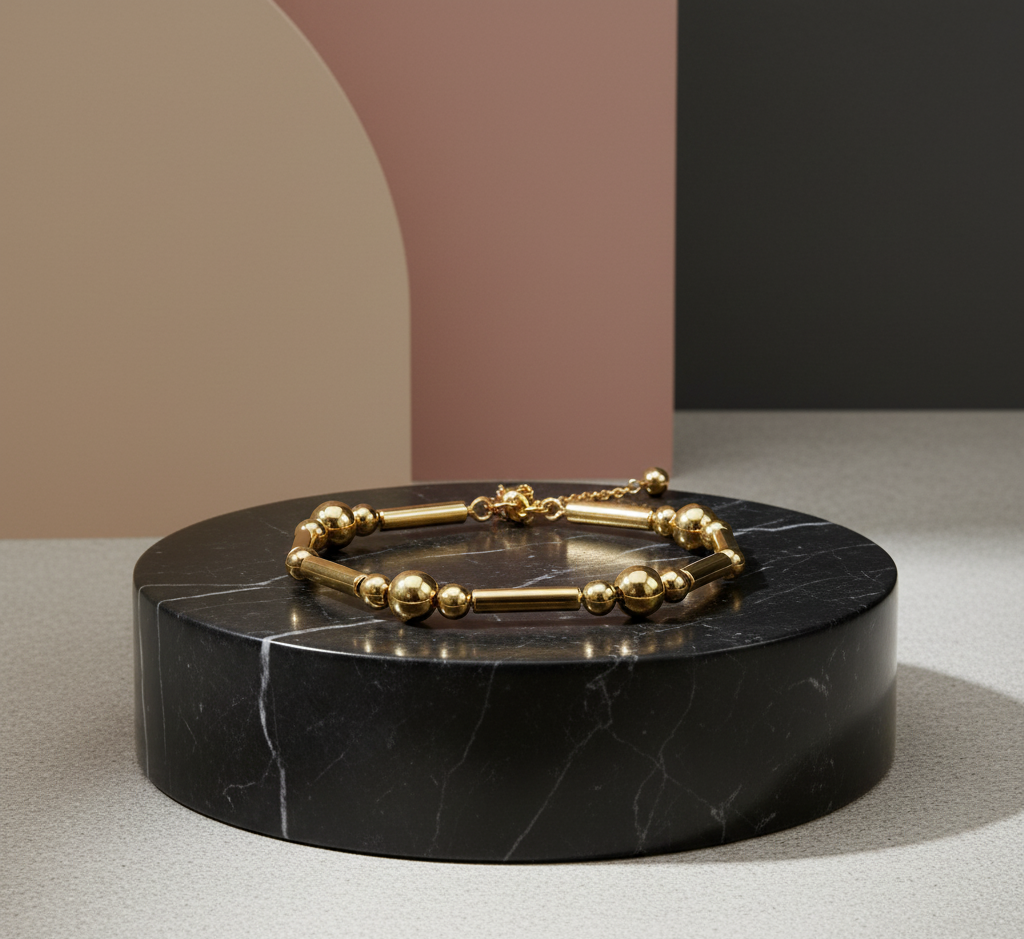 Pearl and Gold Clasp Bracelet